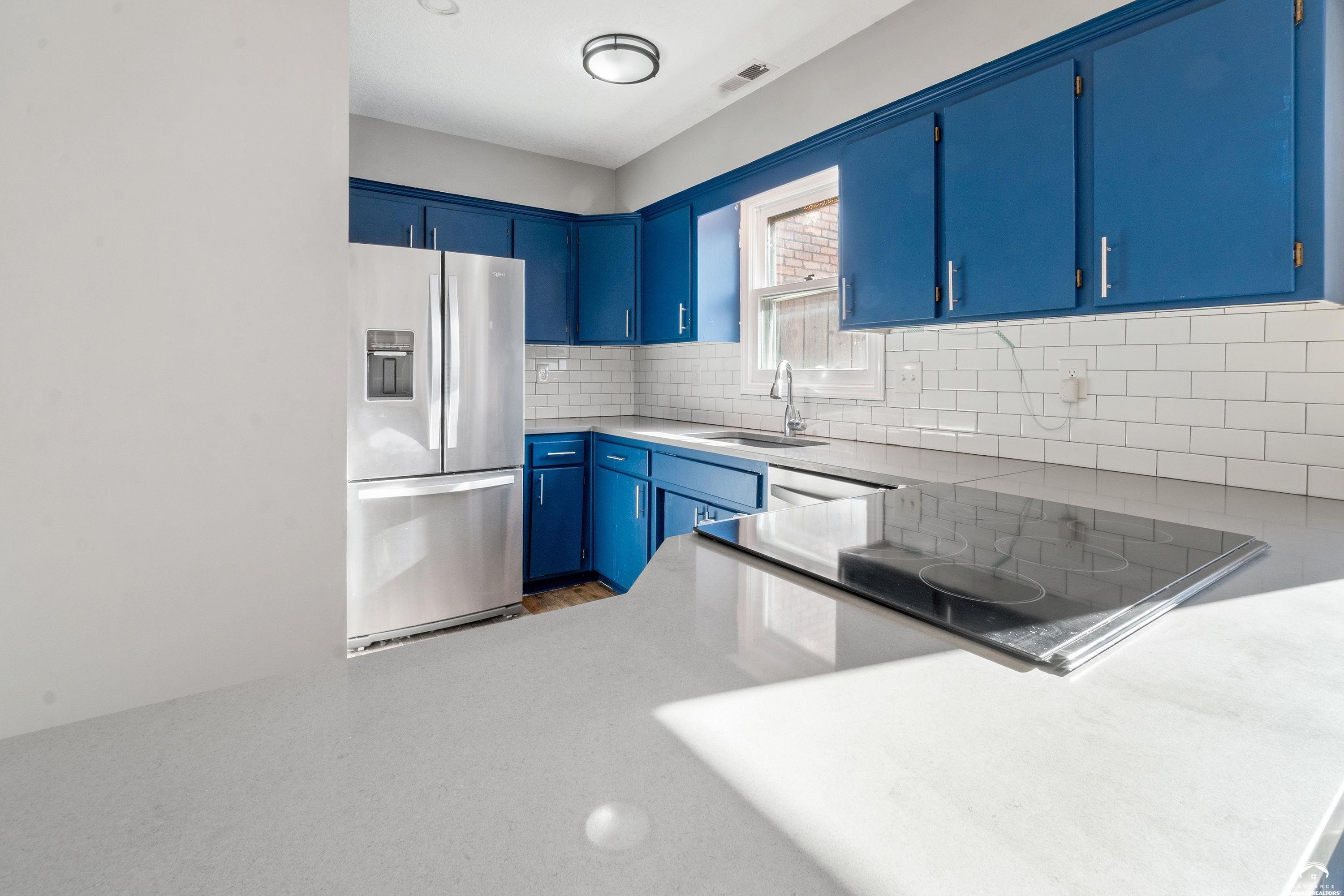 1503 Crossgate Drive Lawrence, KS 66047 - Photo 8 of 26