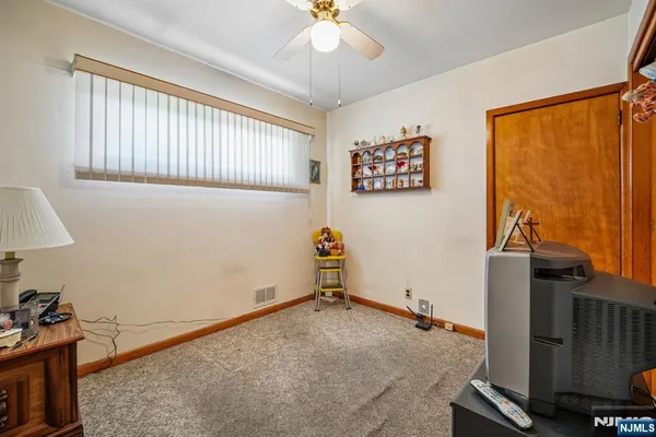 $675,000 | 31 Michael Drive, Wayne, NJ 07470