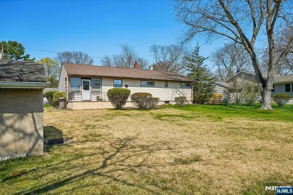 $675,000 | 31 Michael Drive, Wayne, NJ 07470