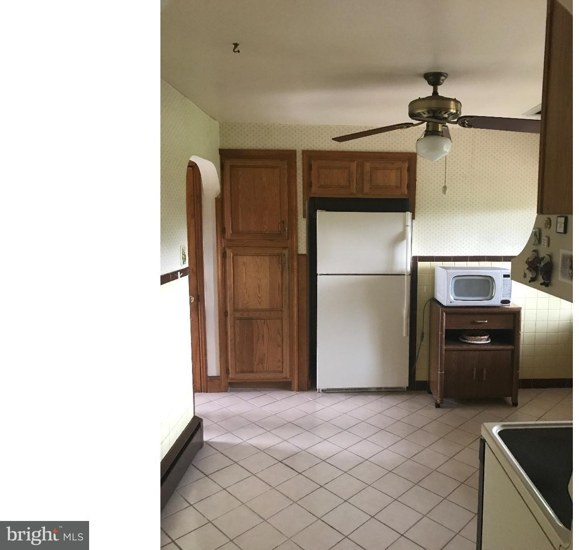 568 Hopewell Road Downingtown, PA 19335 - Photo 4 of 18