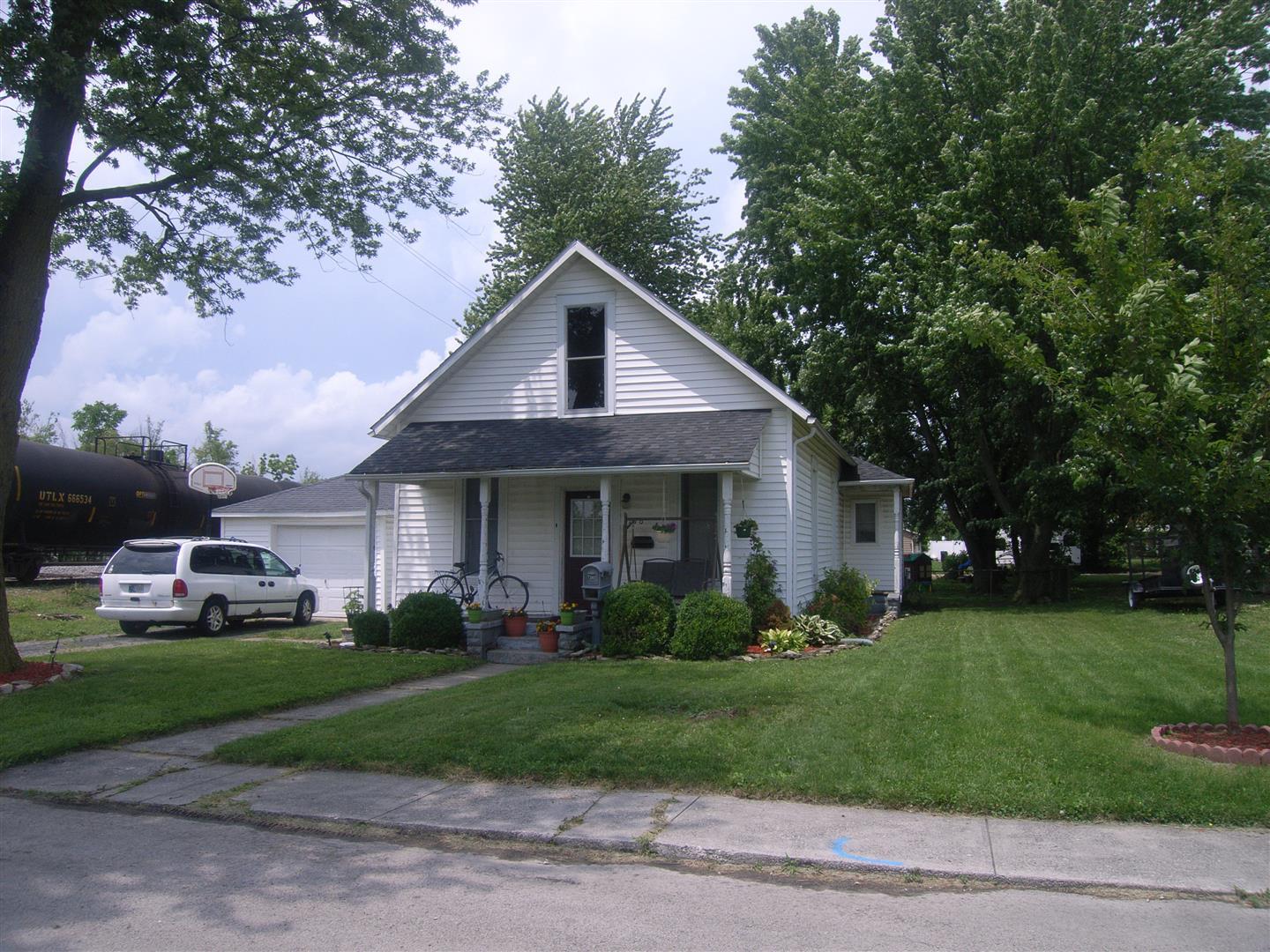 716 West Marshall Street Decatur, IN 46733 - Photo 1 of 17