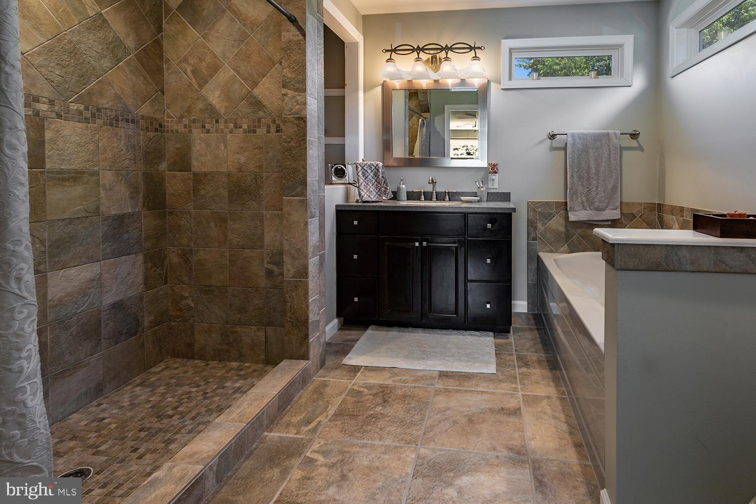 15 Edgehill Road Gibbsboro, NJ 08026 - Photo 14 of 32 Gallery Image 14