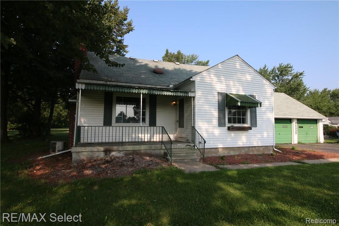 5336 Linden Road Swartz Creek, MI 48473 - Photo 3 of 12 IMG_7935.JPG