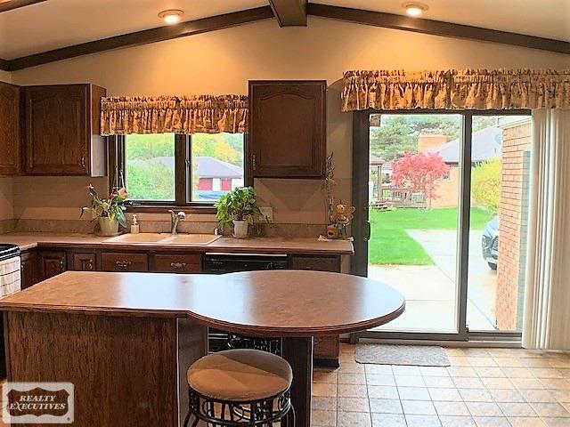 50060 Sass Road Chesterfield, MI 48047 - Photo 8 of 36