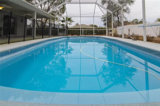 $389,000 | 1 White Horse Lane, Palm Coast, FL 32164