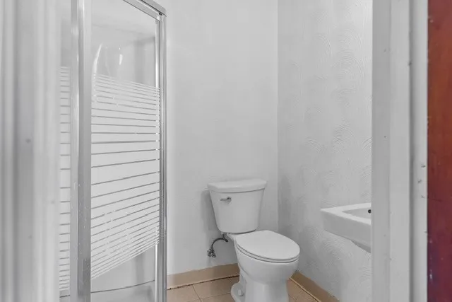 $4,600 | 242 Waterman Street, Providence, RI 02906