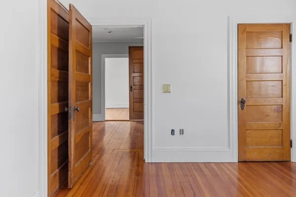 $4,600 | 242 Waterman Street, Providence, RI 02906