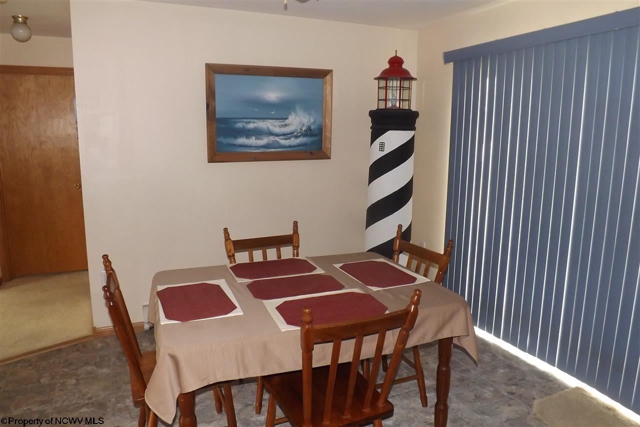 27 Skyview Drive Reedsville, WV 26547 - Photo 3 of 13 Gallery Image 3