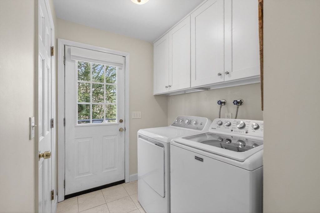 16 Eastmount Road Medfield, MA 02052 - Photo 13 of 35