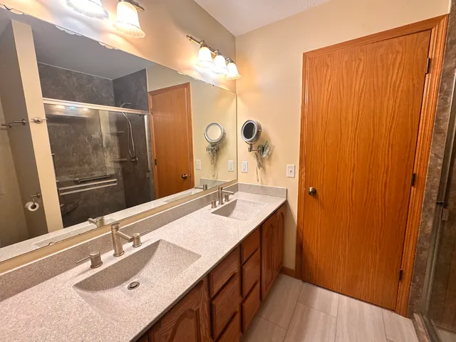 $279,900 | 1455 Bluebell Lane, Farmer City, IL 61842