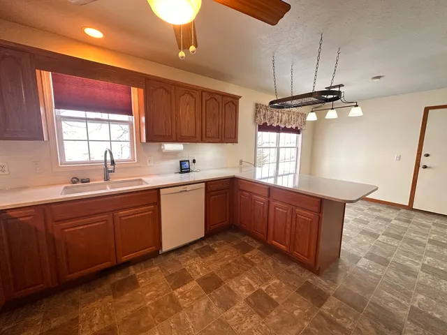 $279,900 | 1455 Bluebell Lane, Farmer City, IL 61842