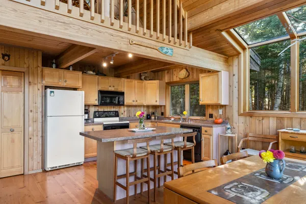 $595,000 | 49 Seawood Park Road, New Harbor, ME 04554