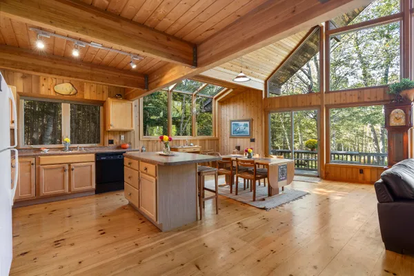 $595,000 | 49 Seawood Park Road, New Harbor, ME 04554