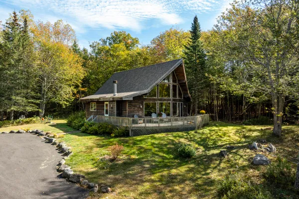 $595,000 | 49 Seawood Park Road, New Harbor, ME 04554