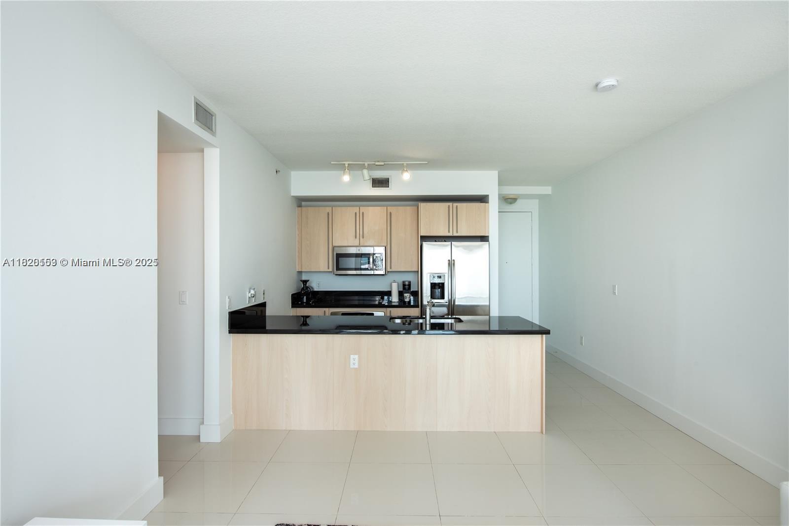 1111 Southwest 1st Avenue, Unit 3218N Miami, FL 33130 - Photo 4 of 21