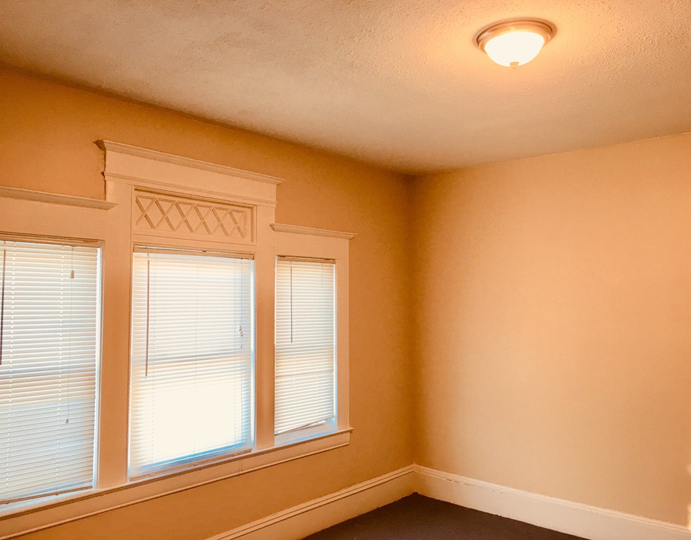 30 Foster Street Springfield, MA 01105 - Photo 7 of 10