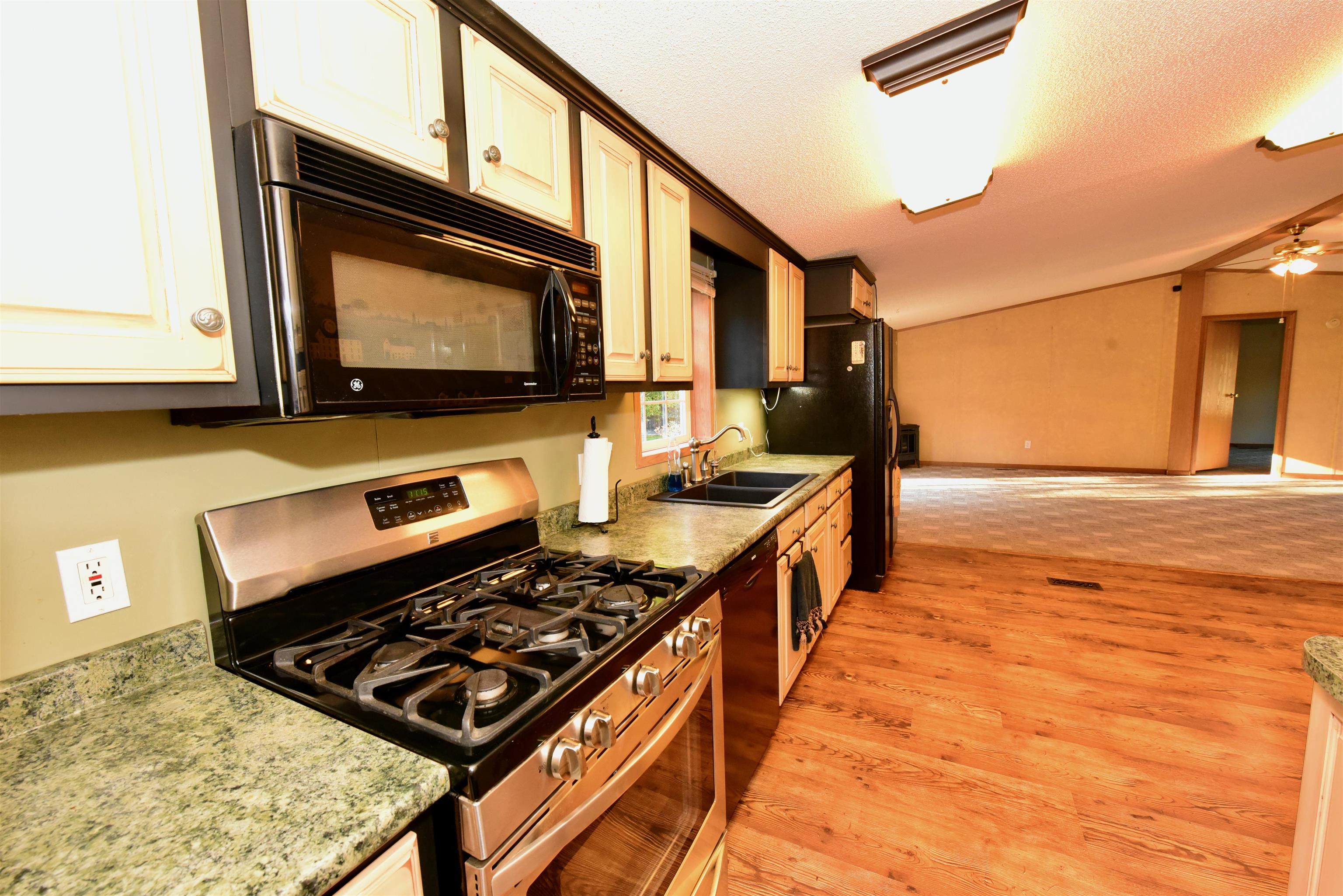 962 Davis Hill Road Conway, NH 03813 - Photo 6 of 21