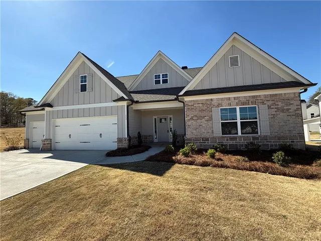 $582,516 | 111 Cherokee Rose Lane, Hoschton, GA 30548
