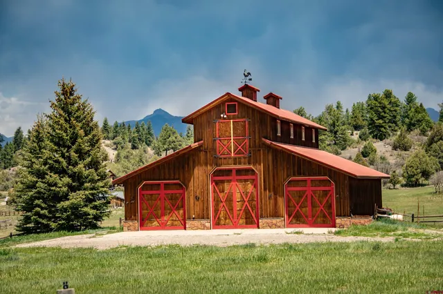 front view of house with a yard
