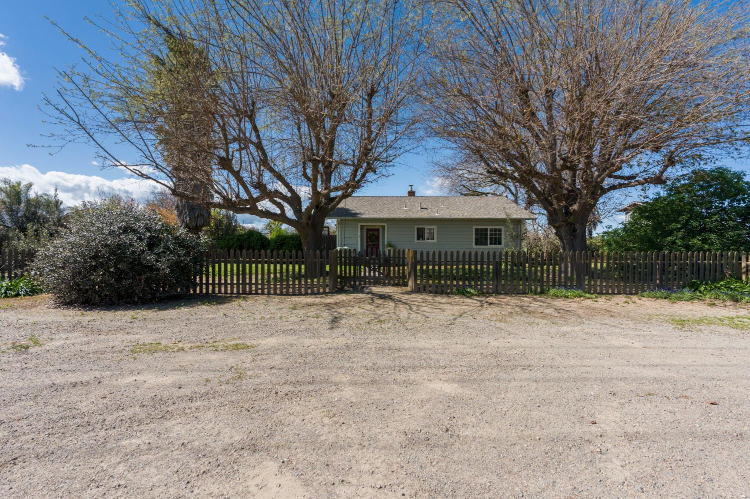 28937 Upper Road Newman, CA 95360 - Photo 32 of 36