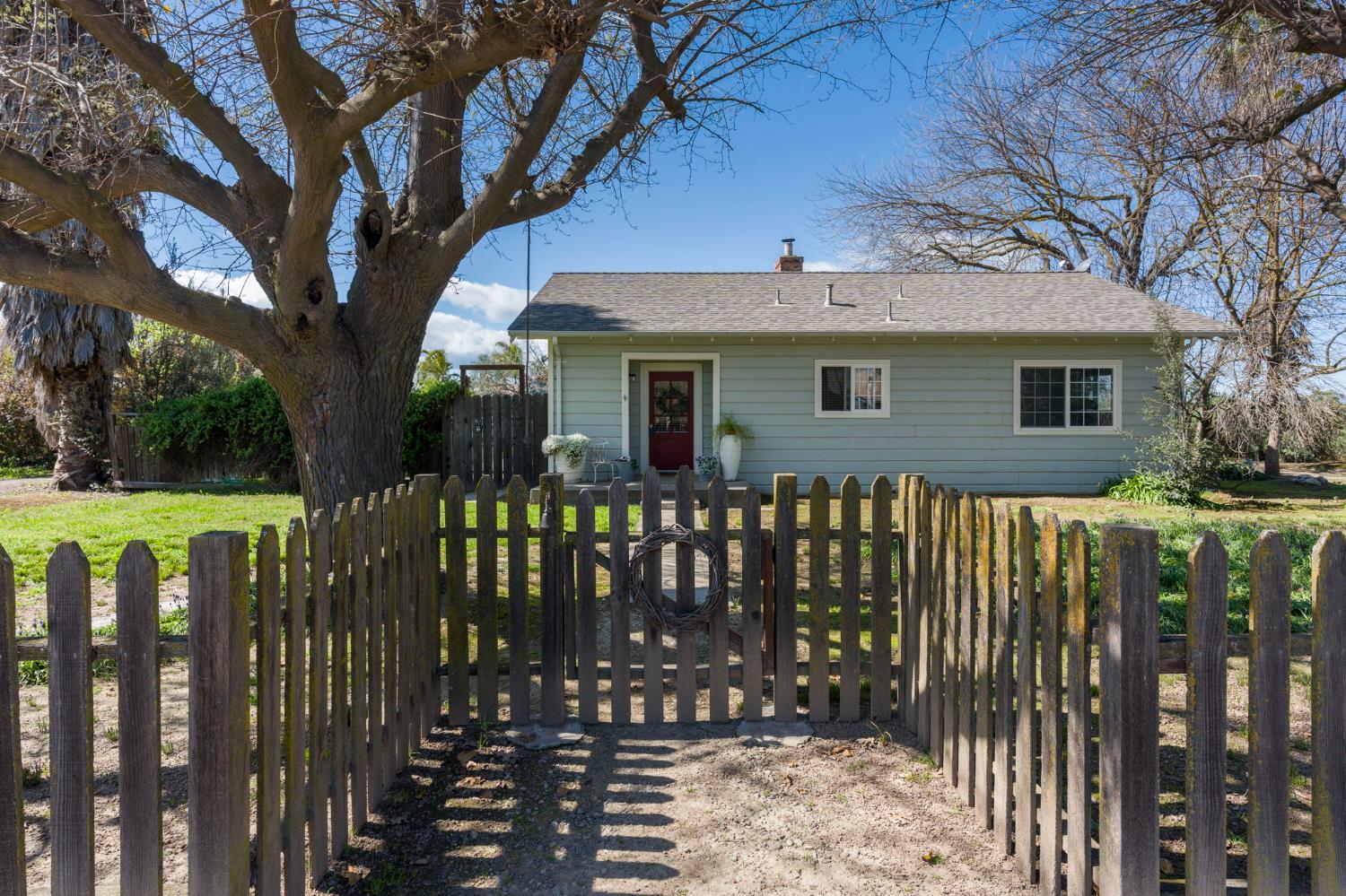 28937 Upper Road Newman, CA 95360 - Photo 5 of 36