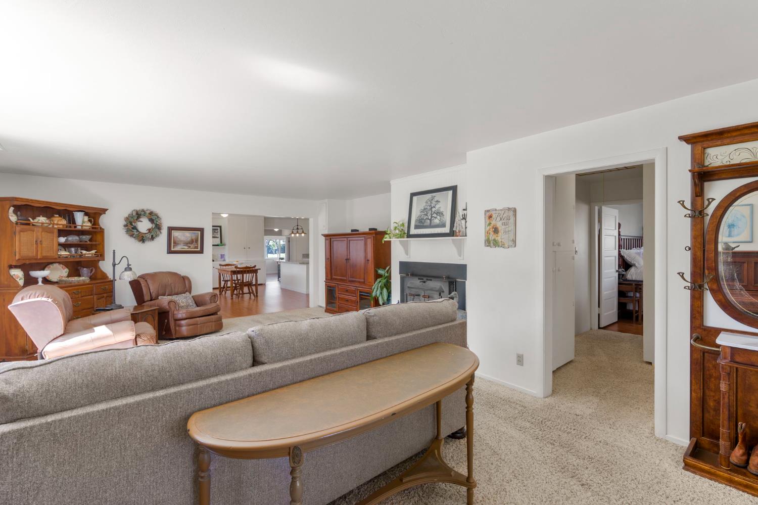 28937 Upper Road Newman, CA 95360 - Photo 7 of 36