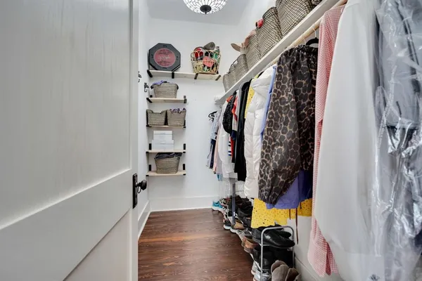 $325,000 | 806 North Preston Street, Ennis, TX 75119