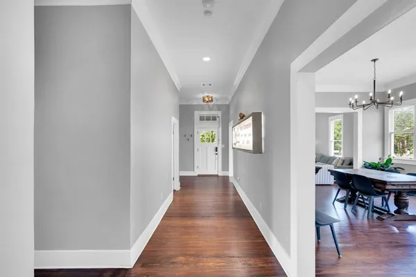 $325,000 | 806 North Preston Street, Ennis, TX 75119