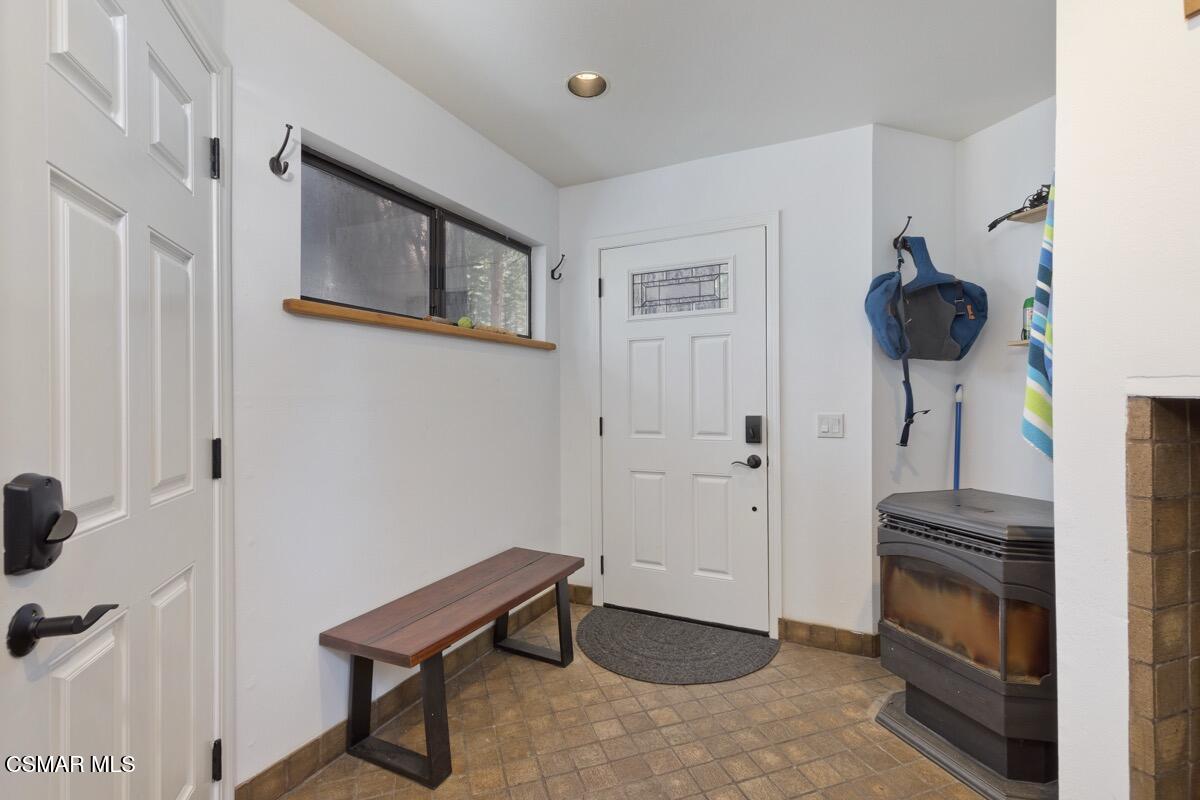 343 Grindelwald Road Mammoth Lakes, CA 93546 - Photo 8 of 60 343 Grindelwald MLS 114