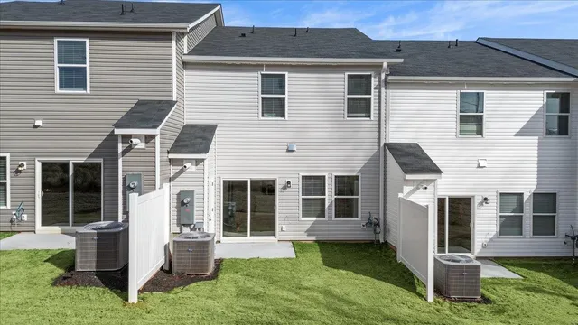 $261,900 | 402 Blissful Court, Taylors, SC 29687