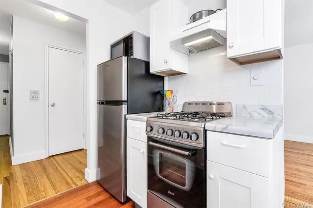 $2,000 | 63-80 Wetherole Street, Unit 2A | Rego Park