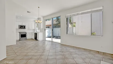 $1,075,000 | 13396 North Hearst Court, Tustin, CA 92782