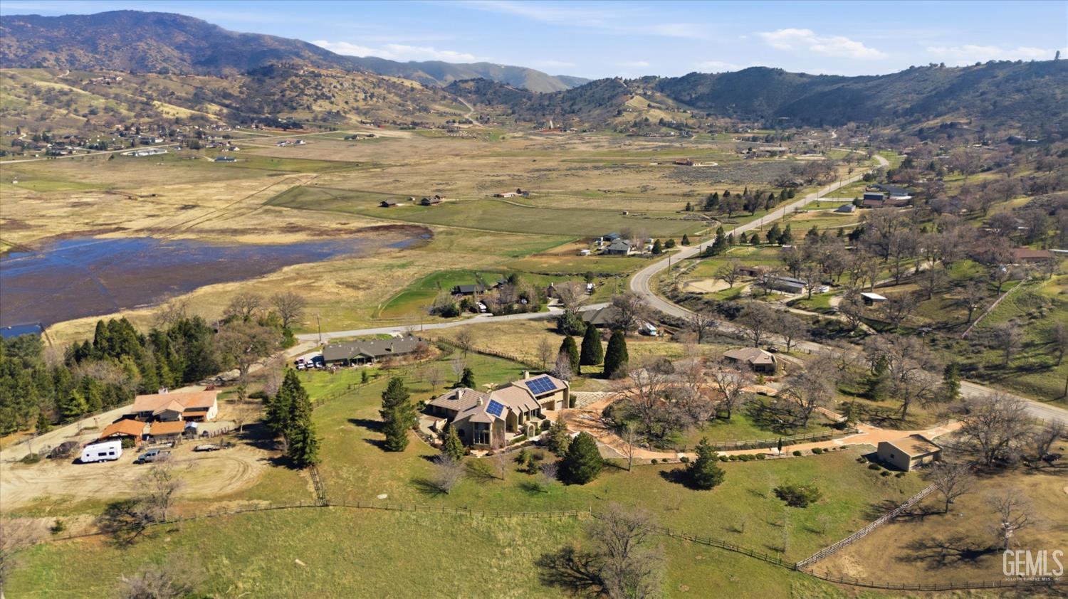 Undisclosed Address Tehachapi, CA 93561 - Photo 6 of 70 a view of an ocean and a mountain