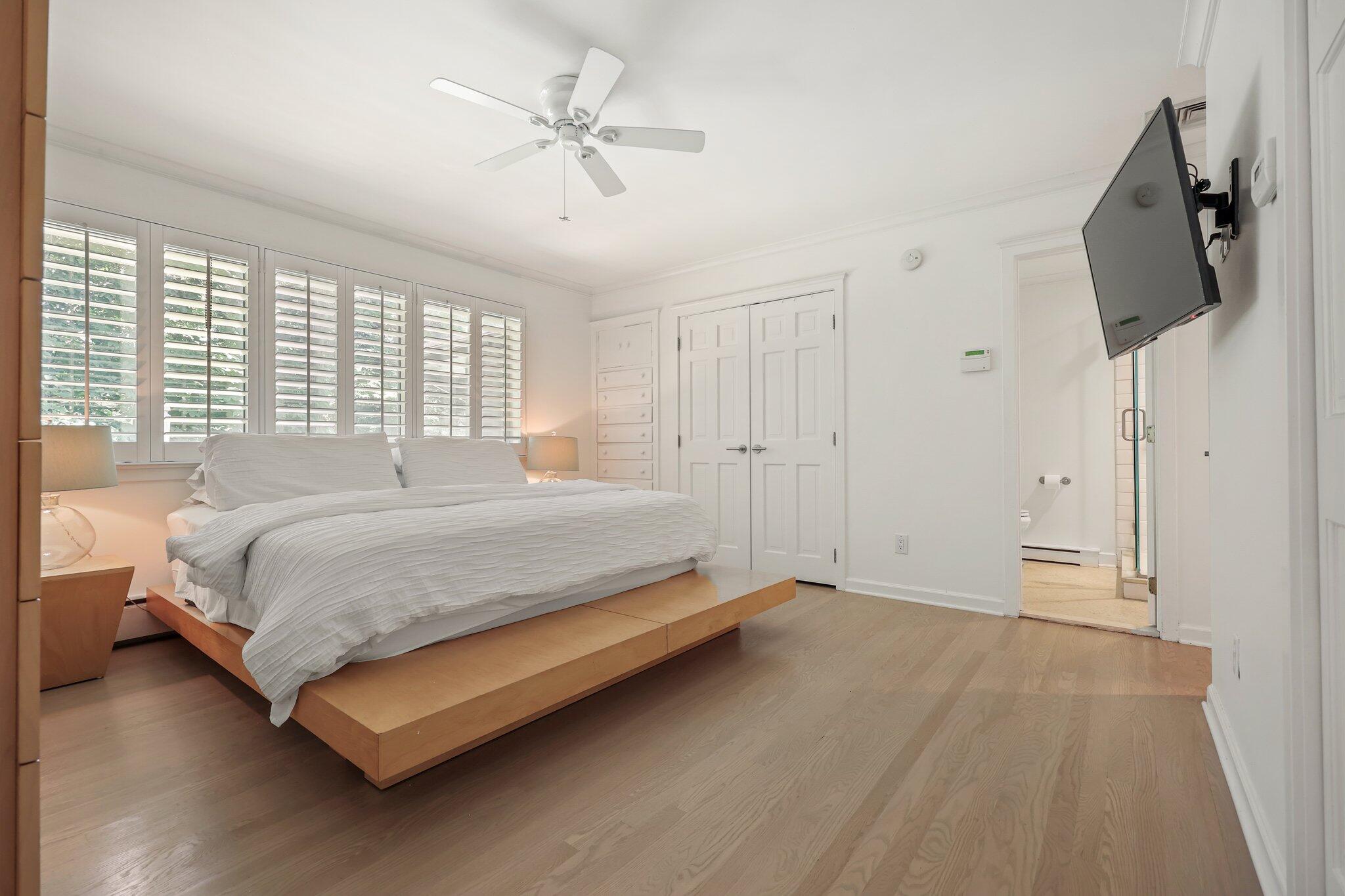 22 Sunswyck Road Darien, CT 06820 - Photo 24 of 31 37-web-or-mls-22-sunswyck-rd