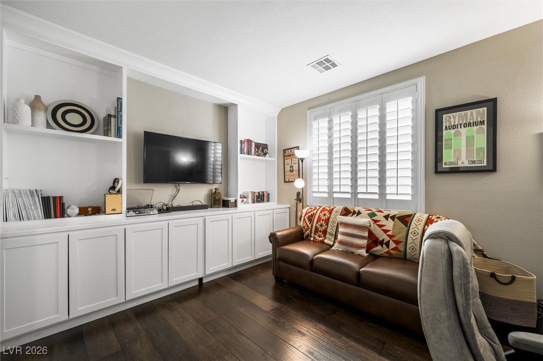 1673 Ravanusa Drive Henderson, NV 89052 - Photo 19 of 66 Downstairs bedroom #2- can be used as a bedroom, den or office