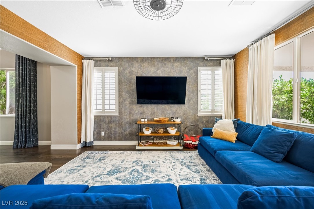 1673 Ravanusa Drive Henderson, NV 89052 - Photo 8 of 66 Living area