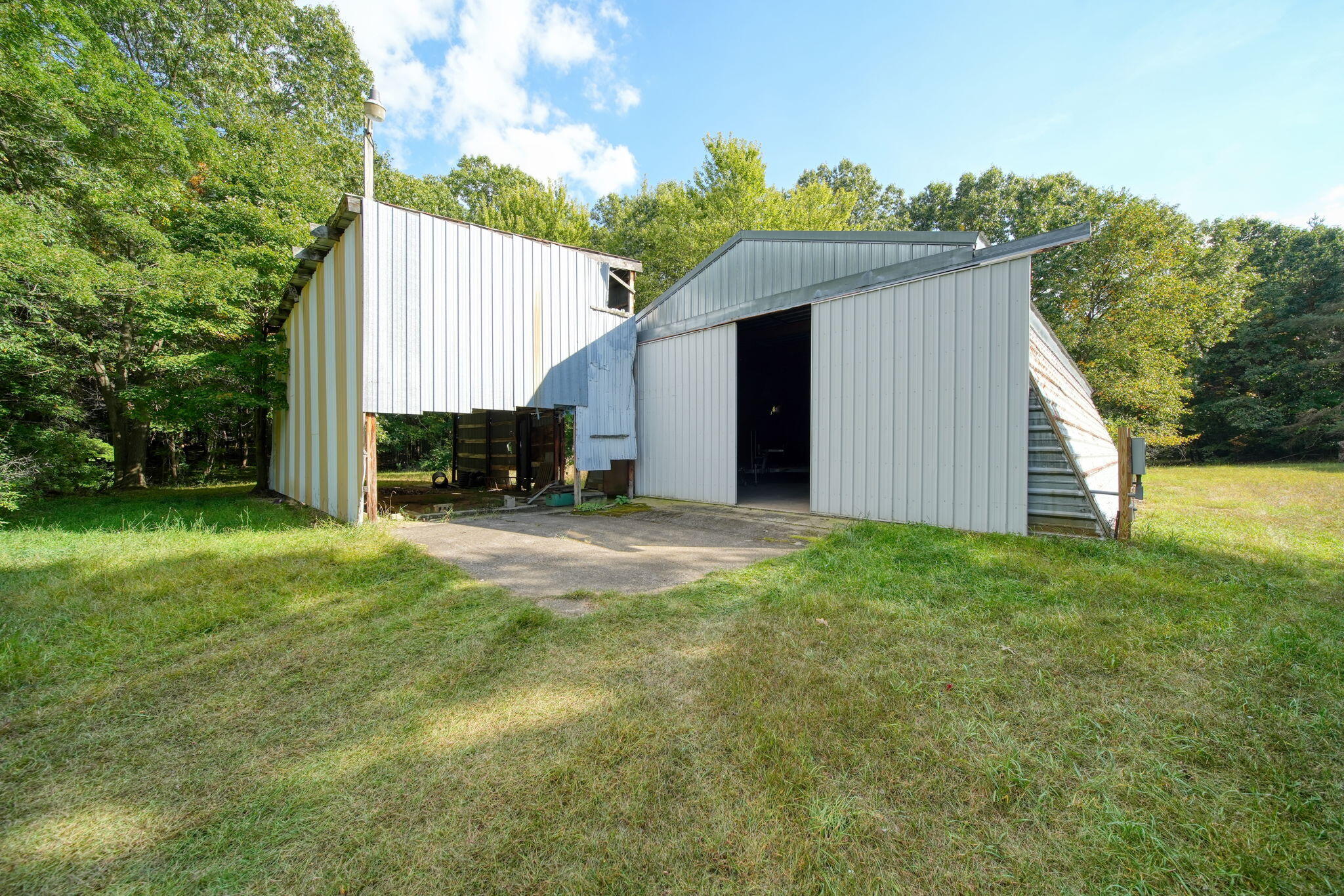 1865 Lindsey Road Clarklake, MI 49234 - Photo 55 of 73 53