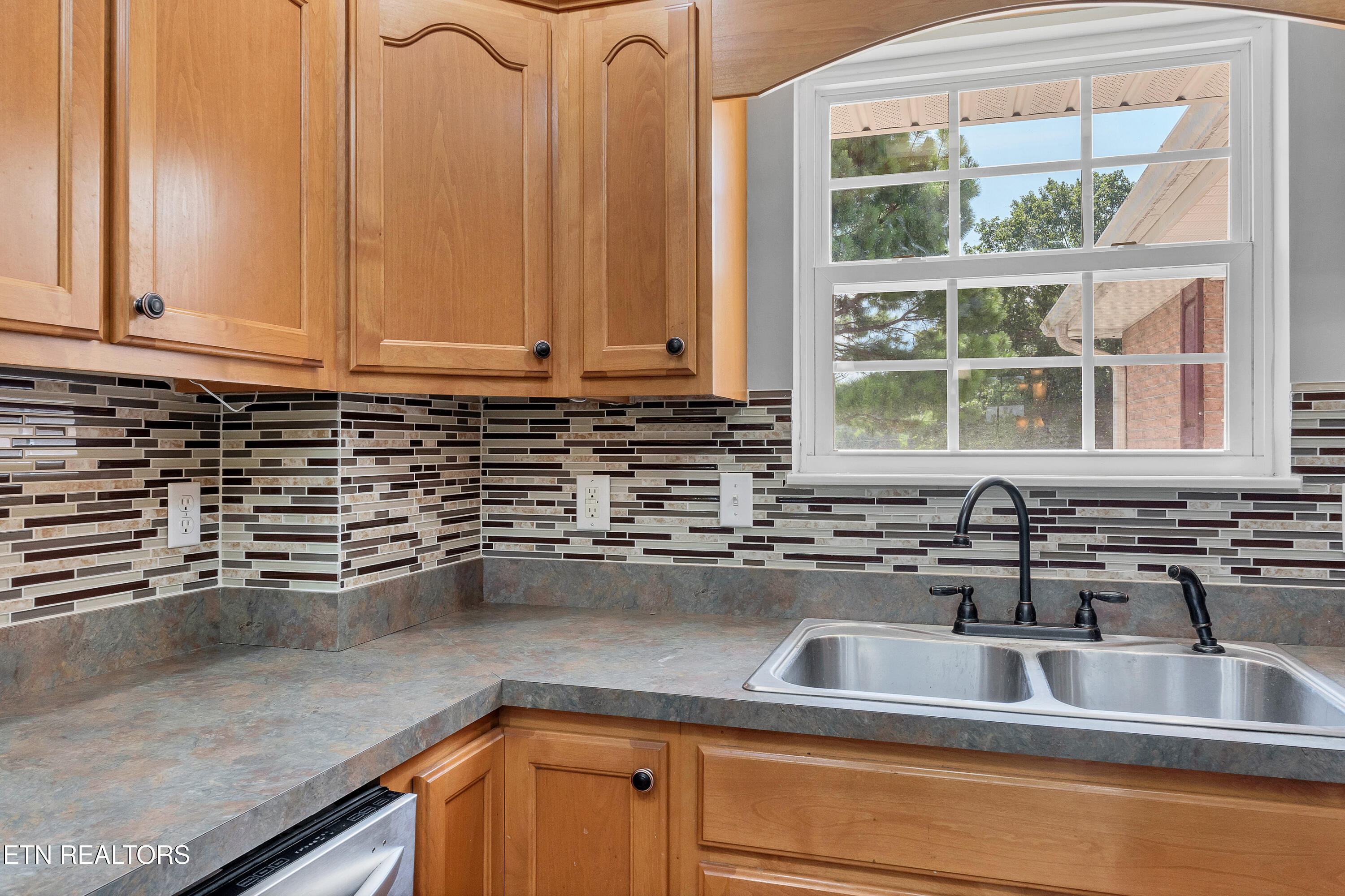 957 Lane Drive Friendsville, TN 37737 - Photo 29 of 59 30) 60456-687c188002837