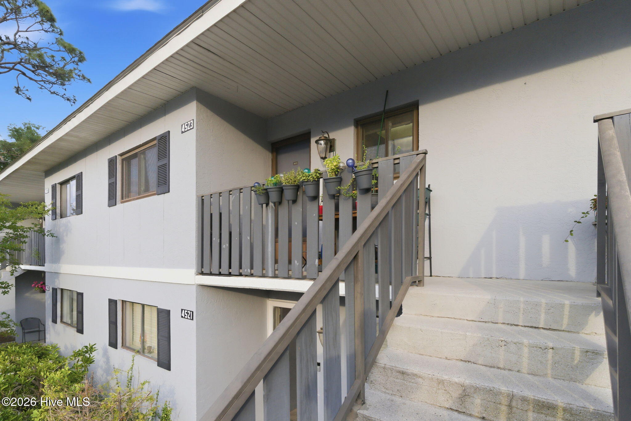 4523 Holly Tree Road, Unit 707 Wilmington, NC 28412 - Photo 2 of 48 52-web-or-mls-dsc09657
