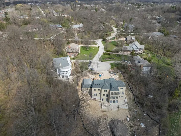 $999,900 | 9500 South Madison Street, Burr Ridge, IL 60527