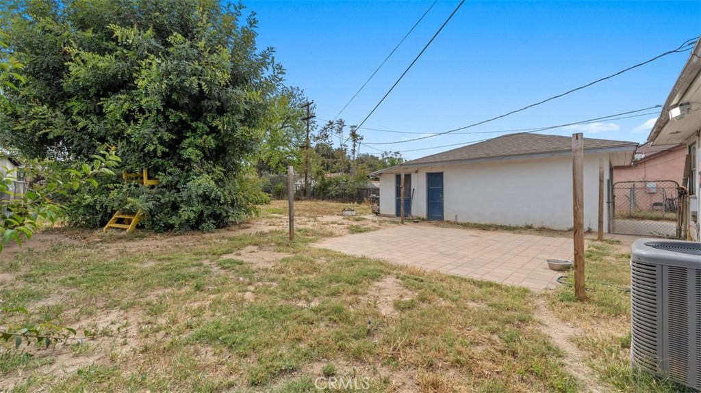 3498 Holding Street Riverside, CA 92501 - Photo 26 of 33 Detached Garage