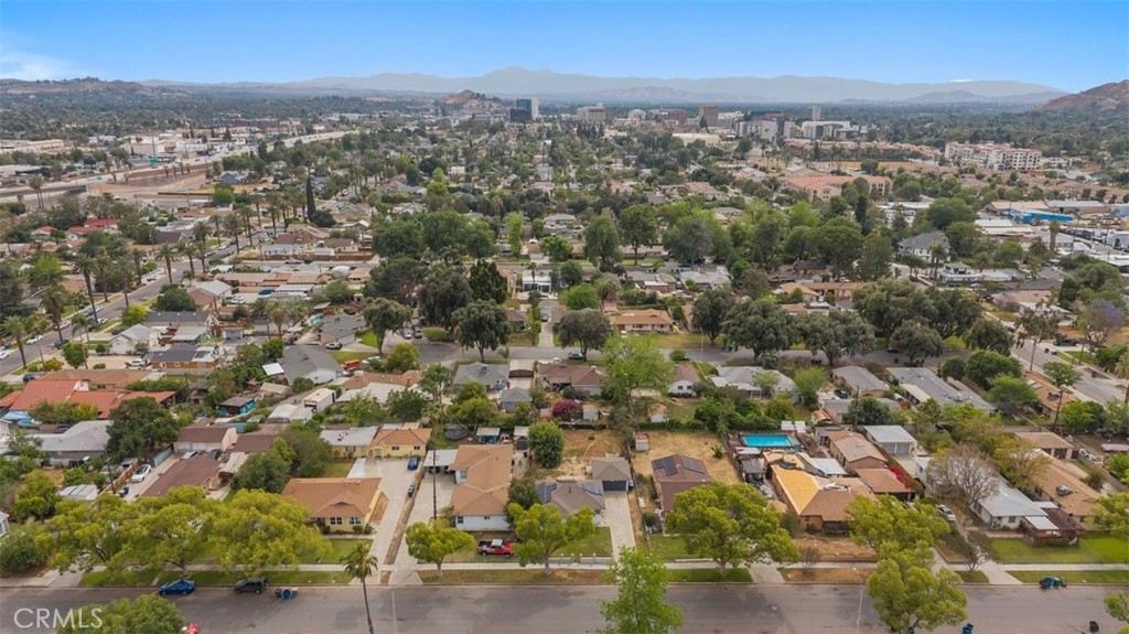 3498 Holding Street Riverside, CA 92501 - Photo 29 of 33