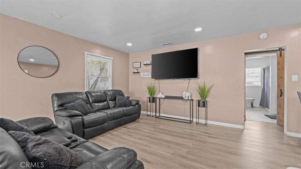 3498 Holding Street Riverside, CA 92501 - Photo 9 of 33