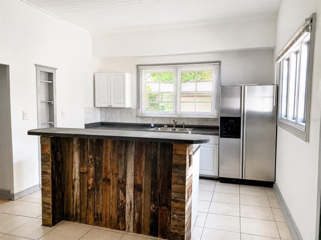 2107 West Chestnut Street Tampa, FL 33607 - Photo 12 of 19 Gallery Image 12