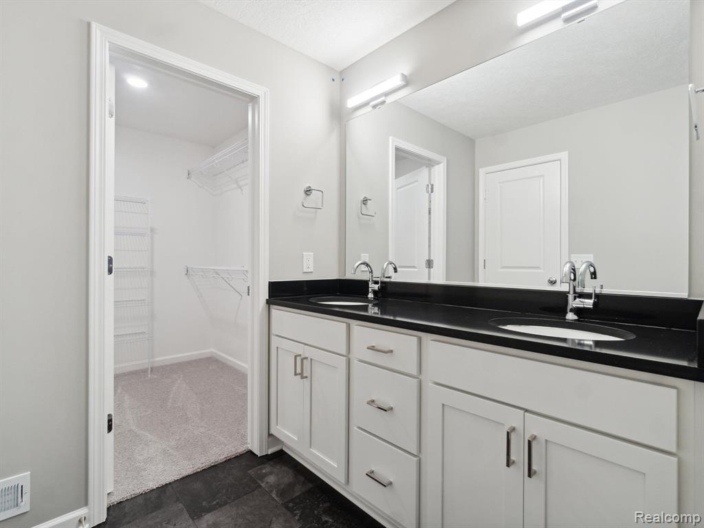 1701 Ashfield Street Howell, MI 48855 - Photo 31 of 58 Gallery Image 31