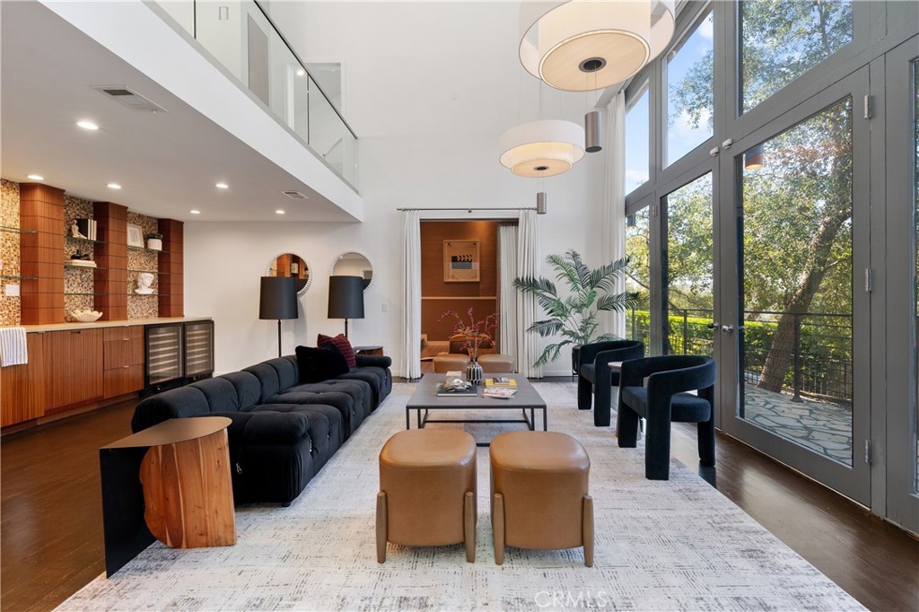 9653 Oak Pass Road Beverly Hills, CA 90210 - Photo 3 of 42