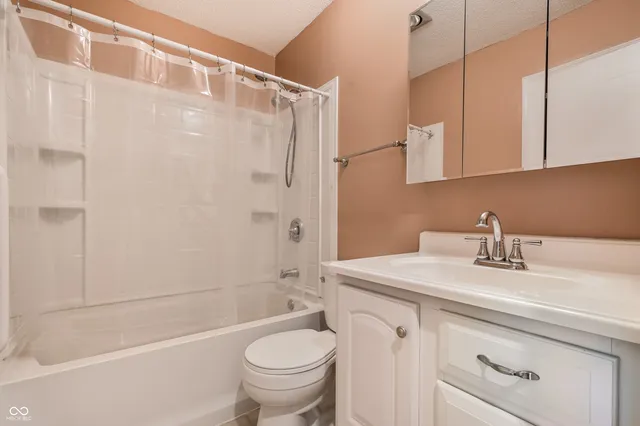 $175,000 | 7646 Vintage Court, Lawrence, IN 46226