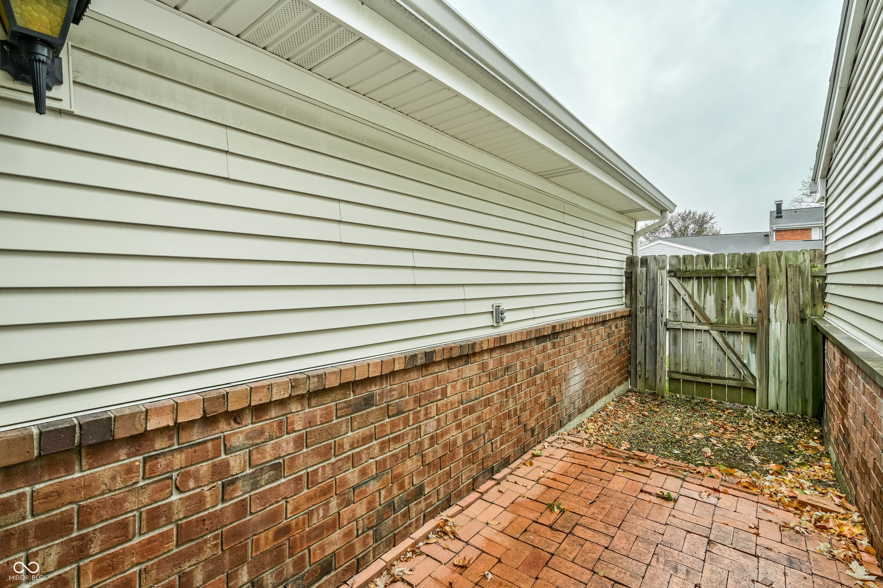 7646 Vintage Court Lawrence, IN 46226 - Photo 21 of 27