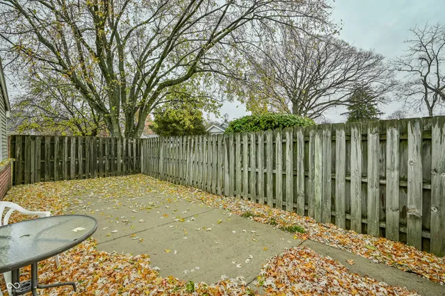 $175,000 | 7646 Vintage Court, Lawrence, IN 46226