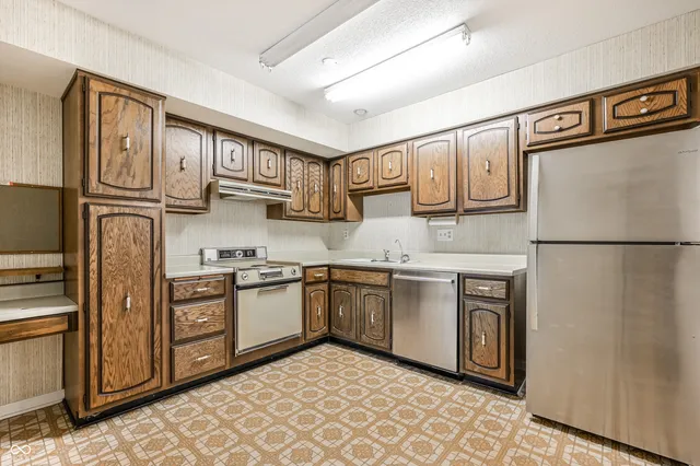 $175,000 | 7646 Vintage Court, Lawrence, IN 46226